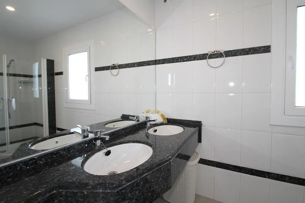 Arenda Villa Alamo Pino Alto 미아미플라자 0*,  스페인